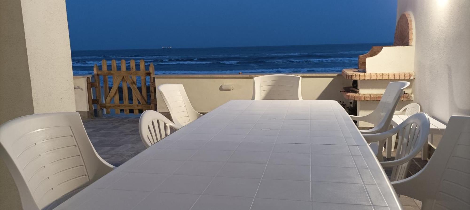 The Suite On The Beach Torvaianica Eksteriør billede