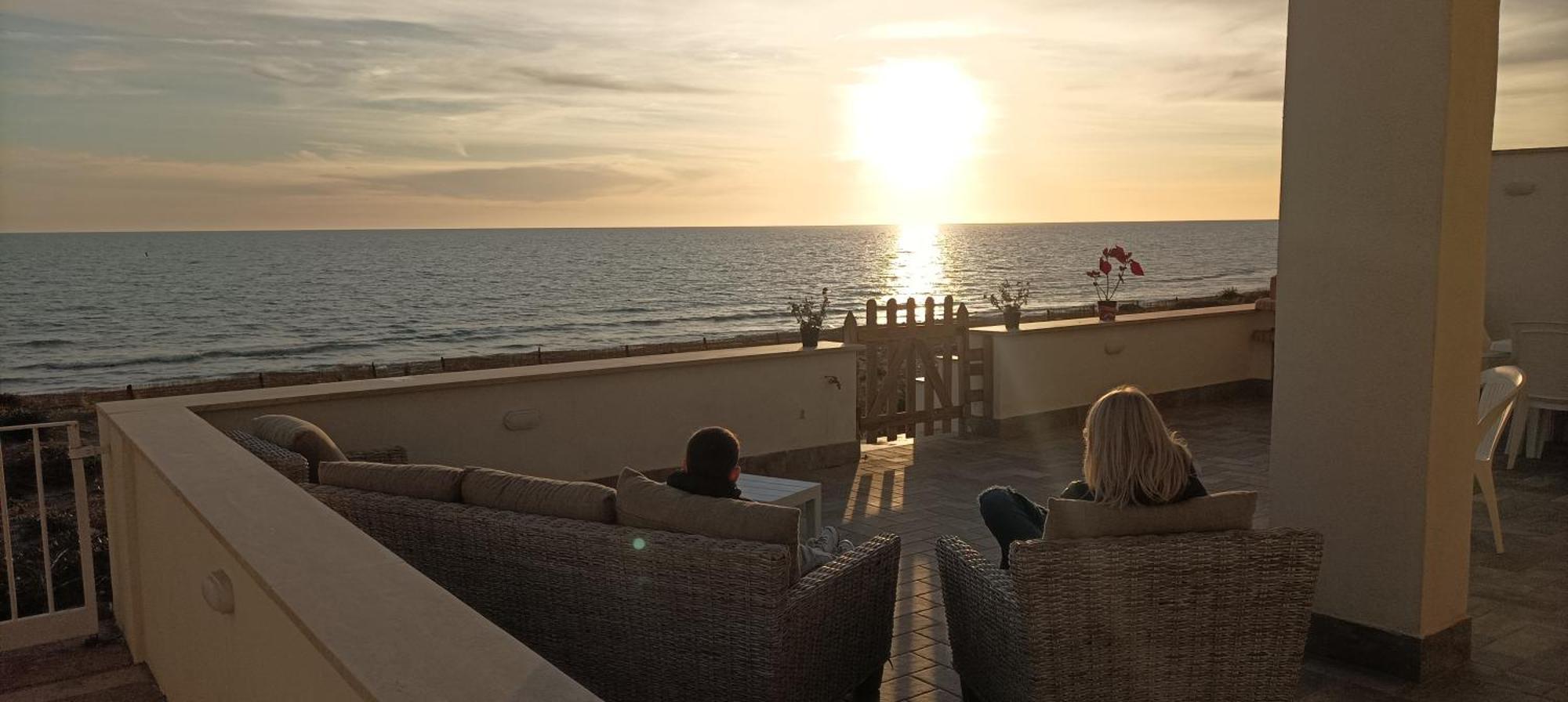 The Suite On The Beach Torvaianica Eksteriør billede