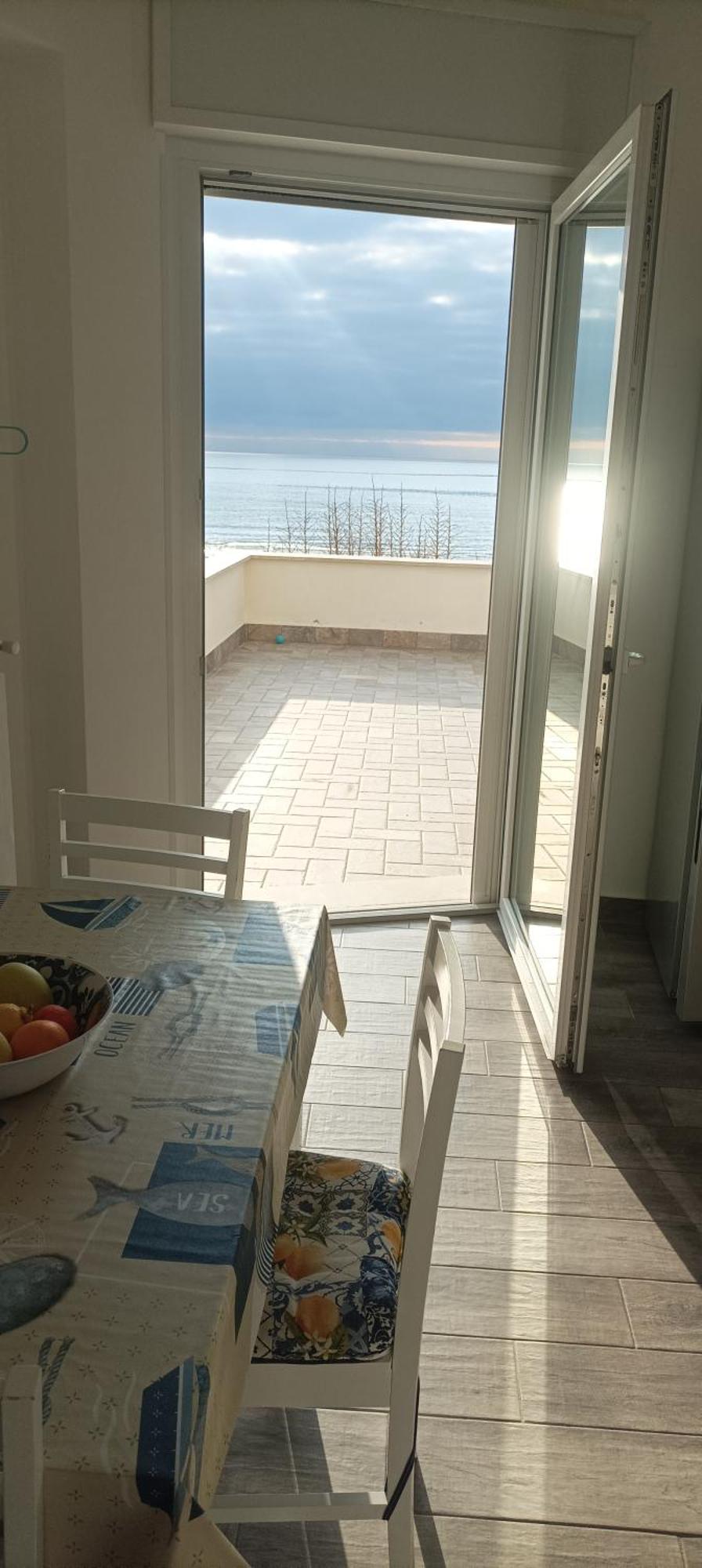 The Suite On The Beach Torvaianica Eksteriør billede