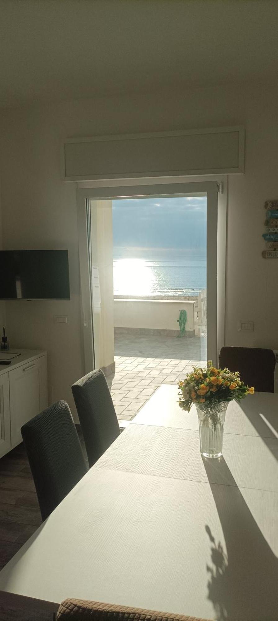 The Suite On The Beach Torvaianica Eksteriør billede
