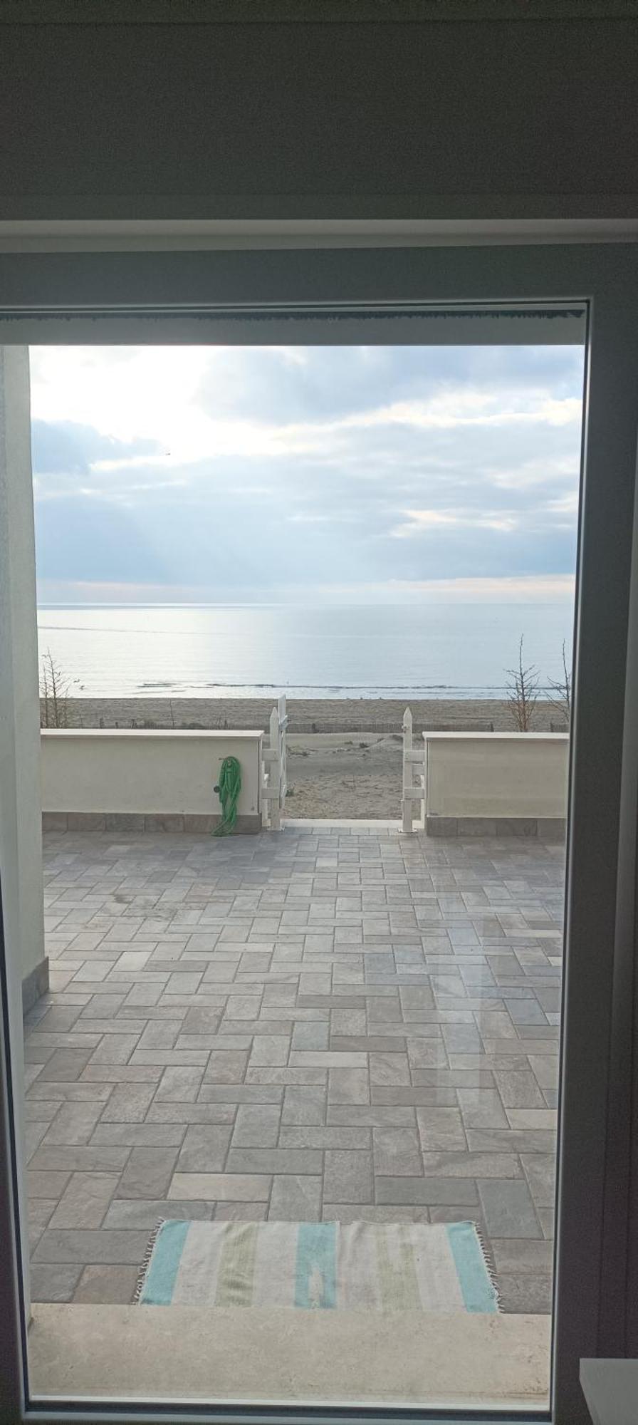 The Suite On The Beach Torvaianica Eksteriør billede