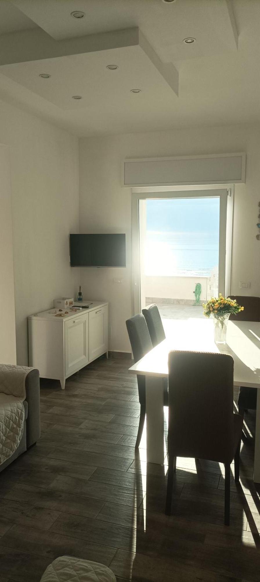 The Suite On The Beach Torvaianica Eksteriør billede